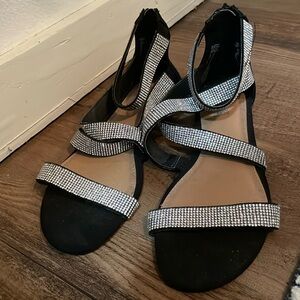 Size 8.5 Black and silver sandals